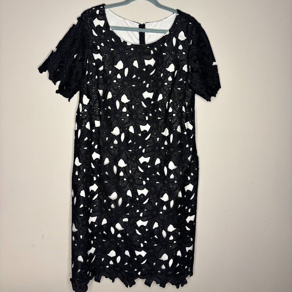 Calvin Klein Black Floral Lace Short Sleeve Dress Size 16 16W Plus Women's NWT - Picture 2 of 7